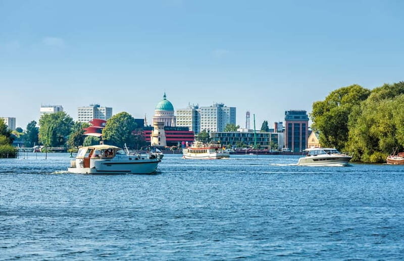 Berlin: Castles tour on the Havel - An In-Depth Look at the Castles on the Havel Tour