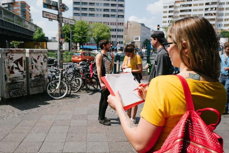 Berlin Challenges for teams with live host and photo evidence - Key Points