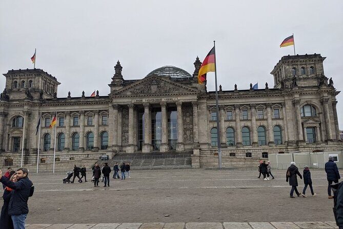 Berlin City Tour by Private Car - FAQ