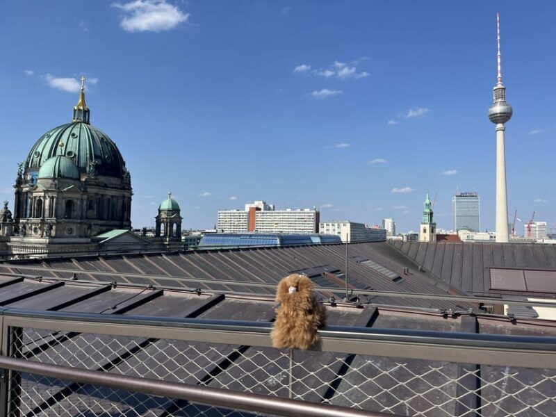Berlin: Cold War Private Walking Tour - An In-Depth Look at the Berlin Cold War Private Walking Tour