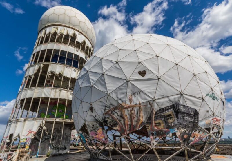 Berlin: Cold War Walking Private Tour with Guide - Who Will Benefit Most?