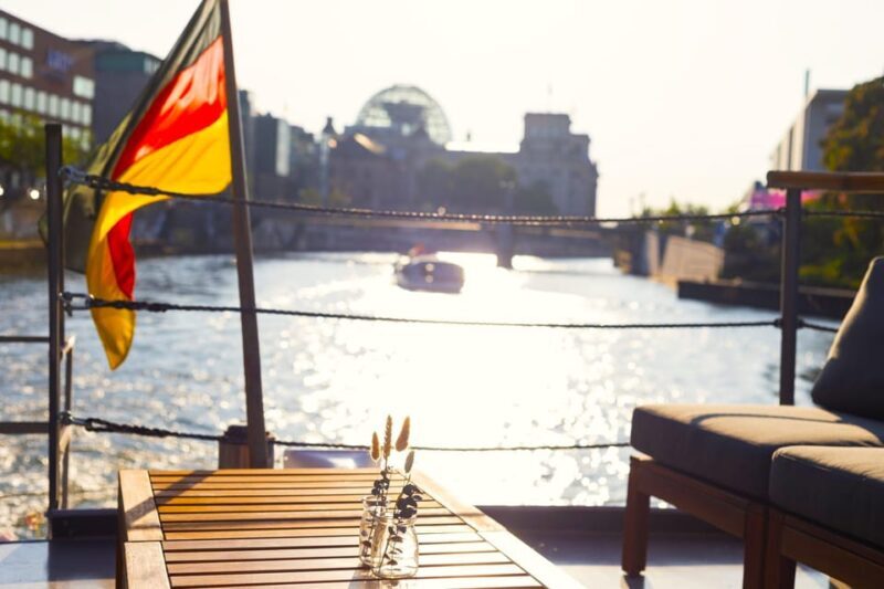 Berlin: Evening Sightseeing River Cruise on the Spree - Experience Berlin from the Water with an Evening River Cruise