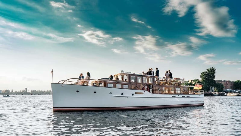 Berlin: Evening Yacht Cruise with Aperitif - What You’ll See and Experience