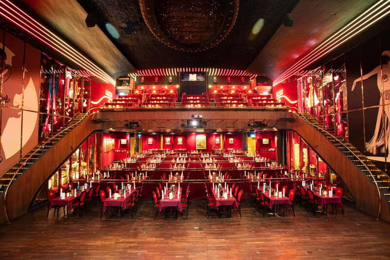Berlin: "Flying Lights"  including Flying Steps  variety show - Practical Tips for Visiting
