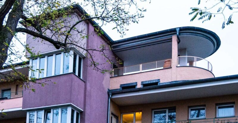 Berlin: Friedenau Neighborhood Historic Walking Tour - Discovering Berlin’s Friedenau Neighborhood on Foot