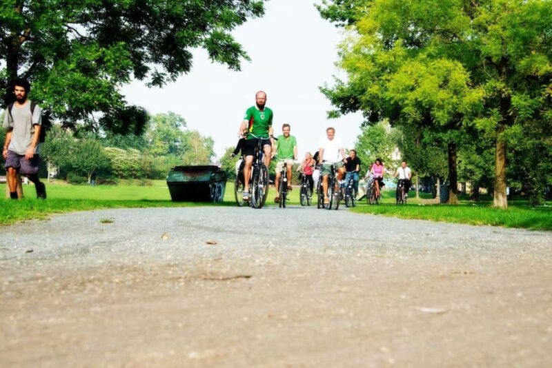 Berlin: Guided Bike Tour for School Groups - Key Points
