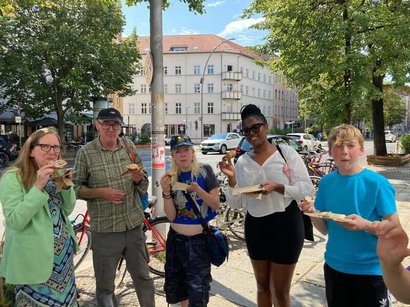 Berlin: Guided Street Food Tour with Tastings - Practical Tips