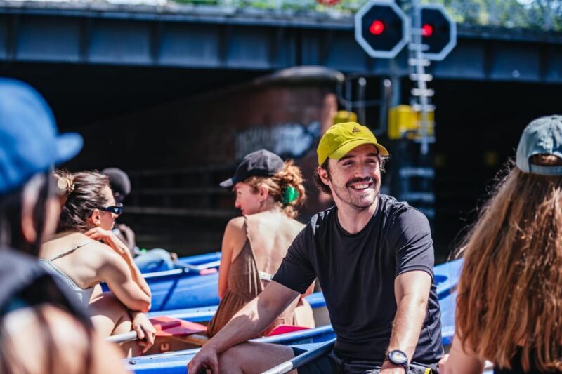 Berlin: Guided Tour by Canoe - Discover Berlin from the Water with a Guided Canoe Tour