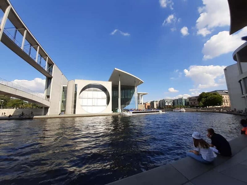 Berlin: Guided walking tour of the must-see sights - An In-Depth Look at Berlin’s Must-See Sights in Just Two Hours