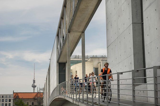 Berlin Highlights Sightseeing Bike Tour in Small Groups - What the Reviews Tell Us