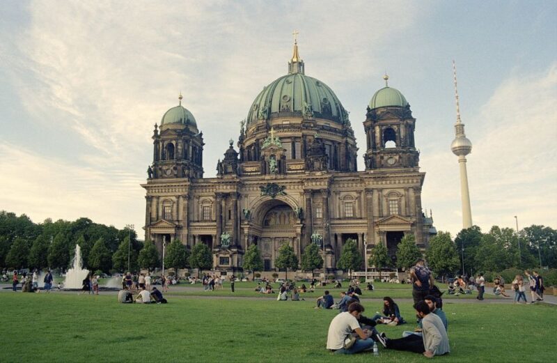 Berlin Historical Highlights Walking Tour - Final Thoughts