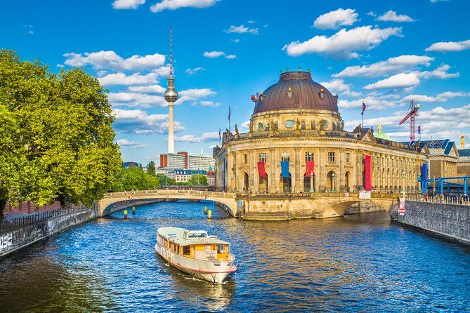 Berlin History Tour with a Local Expert: 100% Personalized & Private - An In-Depth Look at the Berlin History Tour