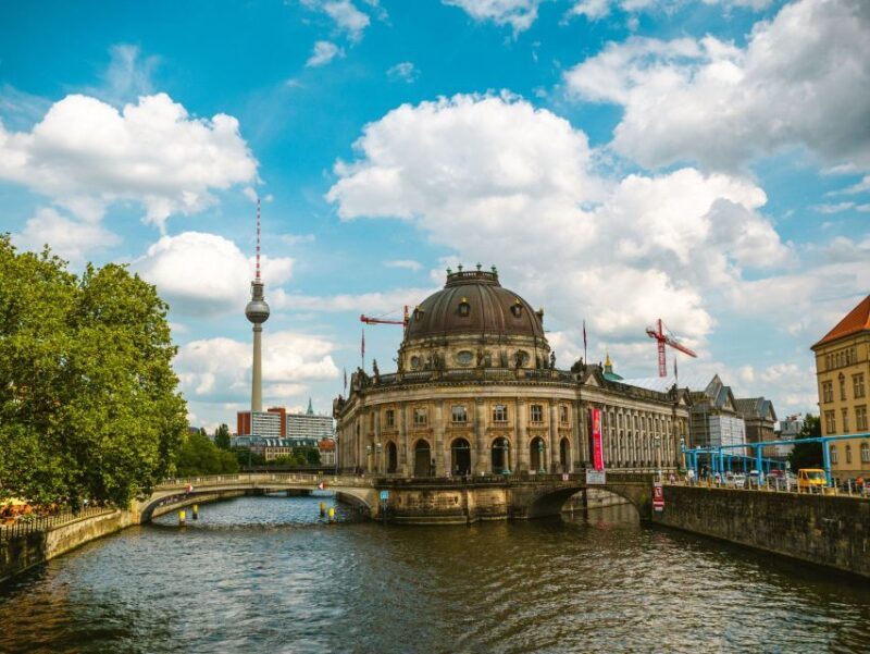Berlin Jewish Quarter and Holocaust Private Walking Tour - A Deep Dive into the Tour Experience