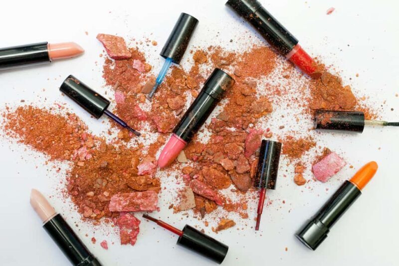 Berlin: Lipstick-Making Workshop with Prosecco - Key Points