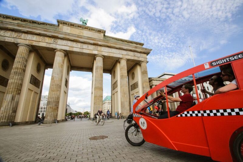 Berlin: Private E-Rickshaw Tour with Hotel Pickup Service - Key Points