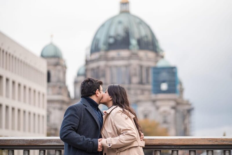 Berlin: Private Photo Session with Professional Photographer - The Itinerary in Detail