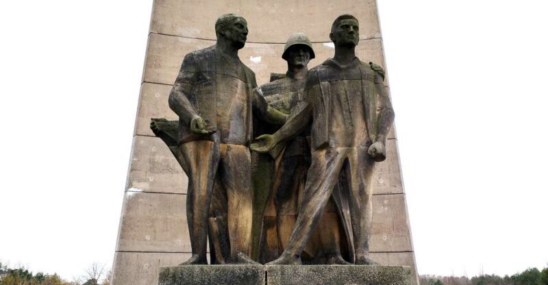 Berlin: Private Van Tour to Sachsenhausen Concentration Camp - FAQ