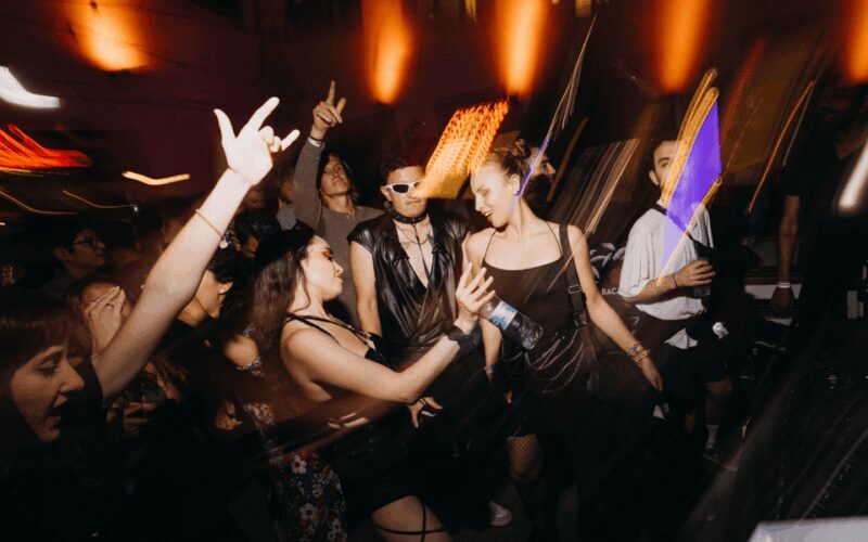 Berlin: Pub Crawl with Shots and VIP Club Entry - A Closer Look at the Experience