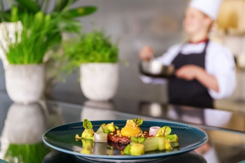 Berlin: Rooftop Dinner at the Käfer Restaurant Reichstag - Key Points