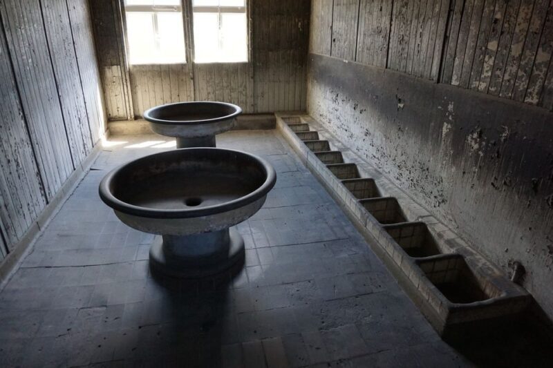 Berlin: Sachsenhausen Concentration Camp Memorial Tour - Detailed Breakdown of the Itinerary and Highlights