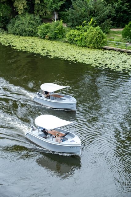Berlin: Self-Drive Boat Tour - Key Points