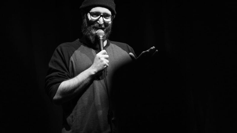 Berlin: The Epic Comedy Club Friday Night Showcase - In-Depth Breakdown of What You Can Expect