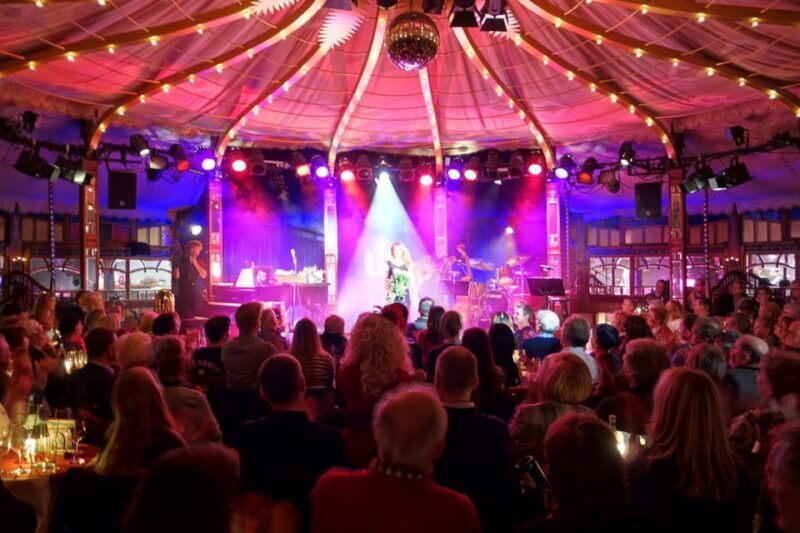 Berlin: Ticket for Bar Jeder Vernunft - Theater & Restaurant - A Deep Dive Into the Experience