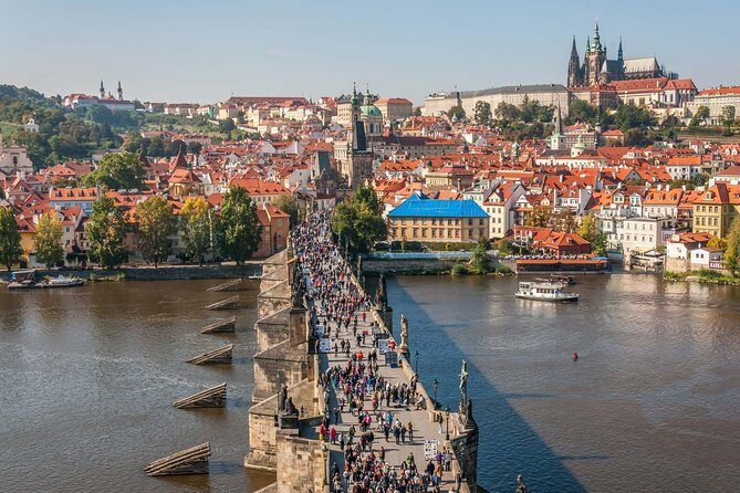 Berlin to Prague - Private Transfer with 2 hours of Sightseeing - Who Will This Tour Suit?