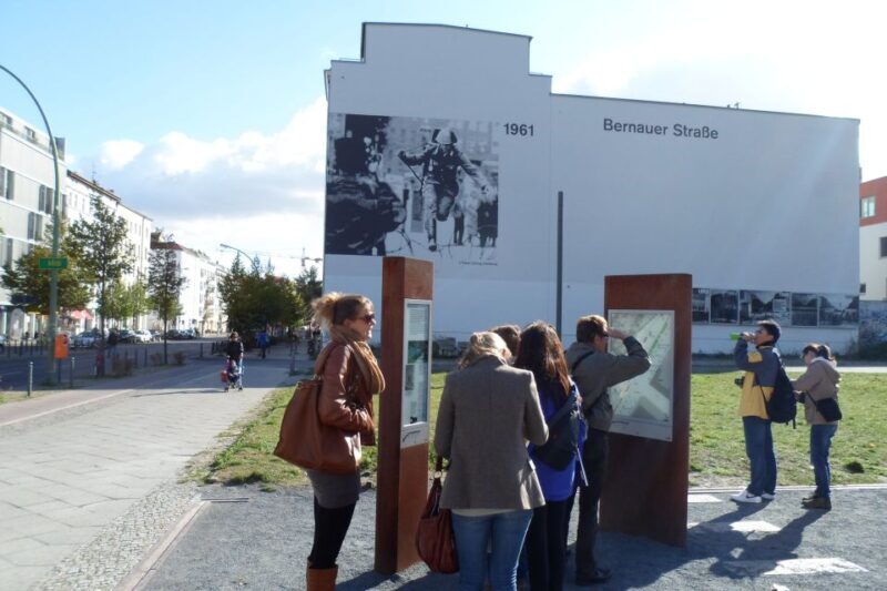 Berlin Wall: Small Group Guided Tour - A Detailed Look at What You Can Expect