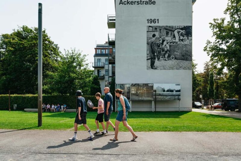 Berlin: Wall Tour  Fates, Love Stories, and Heroes - The Sum Up