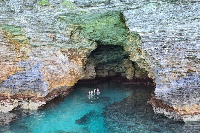Bermuda Private Boat Charter: Snorkel, Cliff Jumping & Sightseeing - Bermuda Private Boat Charter: Snorkel, Cliff Jumping & Sightseeing