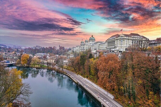 Bern Highlights and Hidden Gems Walking Tour With A Guide - Discovering Bern: An In-Depth Look at the Highlights & Hidden Gems Tour