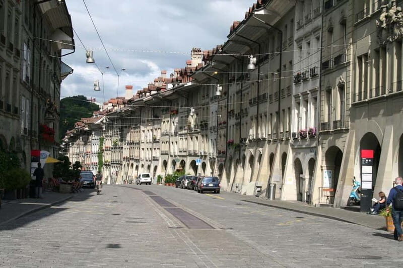 Bern: Political Walking Tour with a Diplomat - Quick Overview
