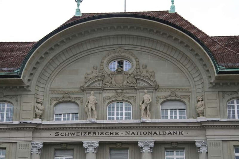 Bern: Political Walking Tour with a Diplomat - Itinerary Breakdown