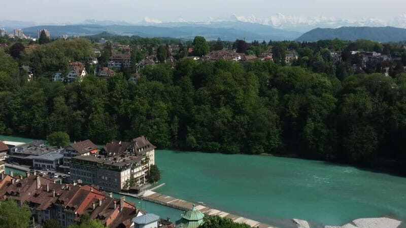Bern: Political Walking Tour with a Diplomat - Hidden Secrets and Local Flavor