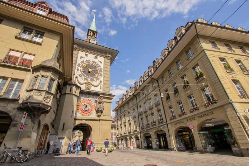 Bern: Private Express Walk with a Local in 60 minutes - The Personal Touch