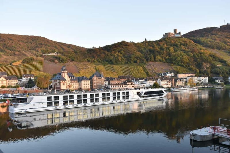 Bernkastel: Boat and covered wagon ride from/to Bernkastel-Kues - A Scenic Journey through Bernkastel-Kues: Boat and Covered Wagon Ride