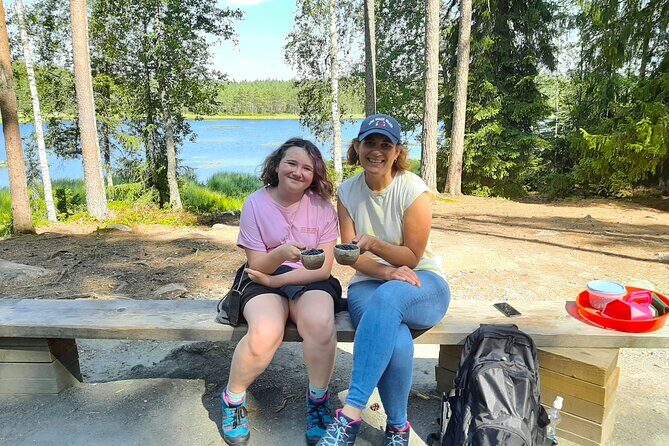 Berry Picking in a National Park - In-Depth Review of the Berry Picking Tour in Liesjärvi National Park