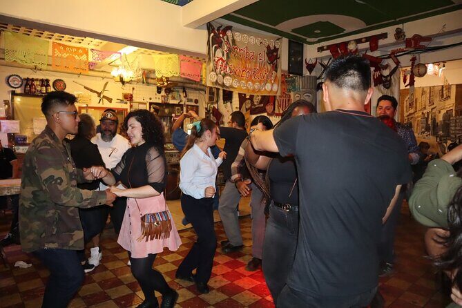 Best Bar Crawl at Downtown - The Sum Up