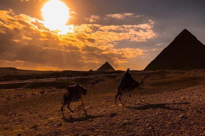 Best cairo tours visit to Giza Pyramids and Sphinx - Exploring the Giza Plateau: What to Expect