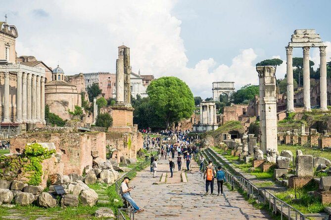 Best Colosseum, Palatine Hill and Roman Forum Guided Tour - A Practical Guide to the Best Colosseum, Palatine Hill, and Roman Forum Guided Tour