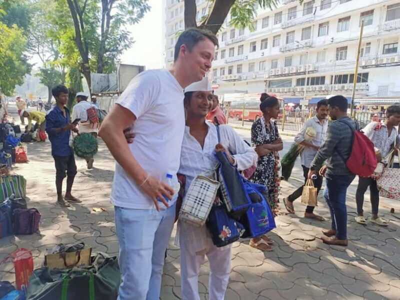 Best Combo Tour: Dabbawalas, Dhobi Ghat and Slum with Train - Exploring Mumbai’s Heart: Dabbawalas, Dhobi Ghat, and Dharavi Slum with Train