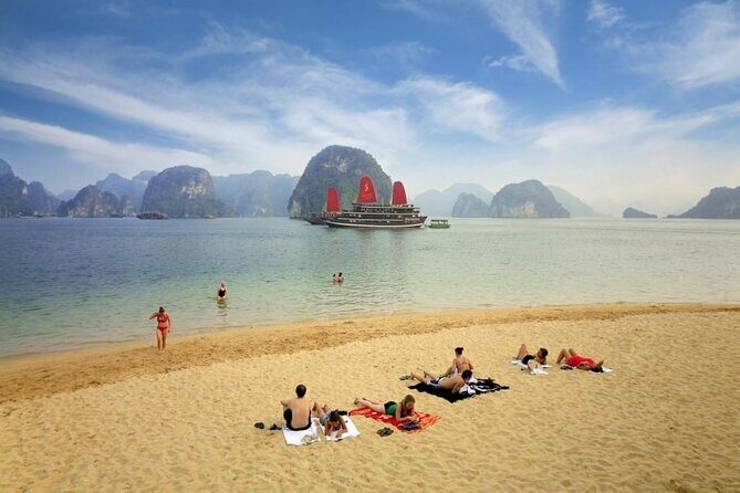 Best Halong Bay Full-Day Trip, All inclusive,cave,kayak,transfer - A Deep Dive Into the Experience