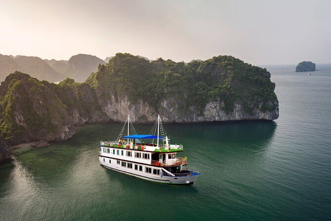 Best Lan Ha Bay -Cat Ba Cruise 2D1N:Fishing Village Kayak, Biking, Evening Party - Who Will Enjoy This Tour?