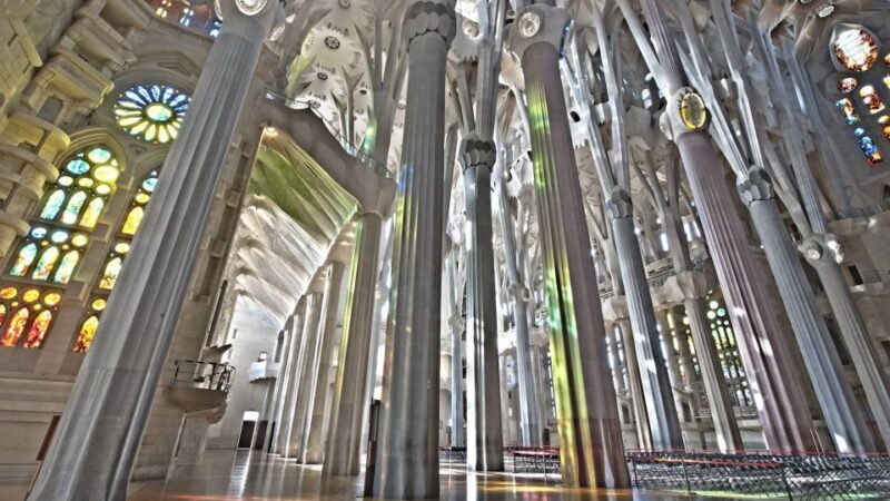 Best of Barcelona: Sagrada Familia & Park Guell with Pickup - Exploring Barcelona: The Best of the City in a Day