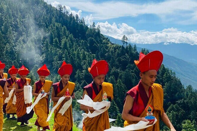 Best of Bhutan Tour( Culture- Hikes- Short Trek- Monastic Stay) - Discover the Magic of Bhutan with a 5-Day Cultural and Spiritual Tour