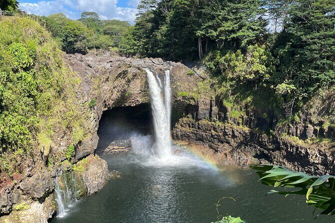 Best of Big Island: Volcanoes, Waterfall, Blacksand Beach & Lunch - In-Depth Look at the Tour Experience