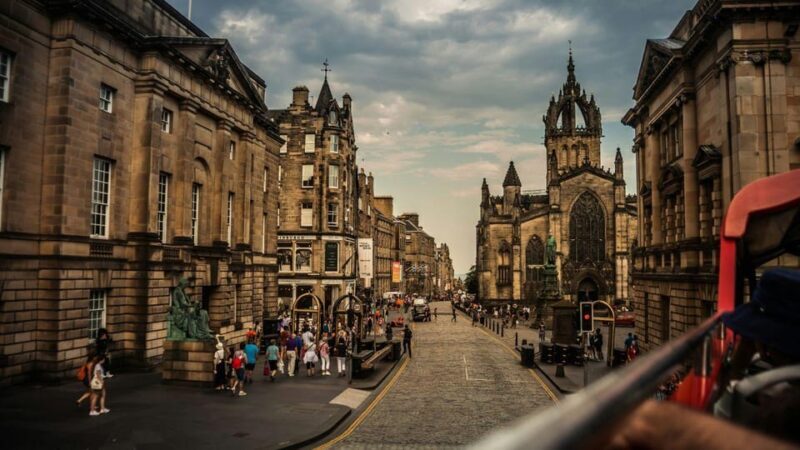 Best of Edinburgh Walking Tour-3 Hours, Small Group max 10 - Best of Edinburgh Walking Tour – 3 Hours, Small Group Max 10