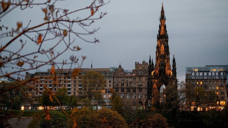 Best of Edinburgh Walking Tour-3 Hours, Small Group max 10 - Authentic Perspectives from Travelers