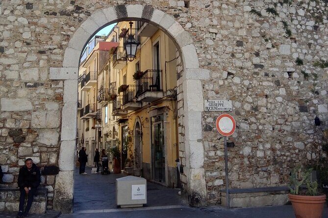 Best of Godfather and Taormina Tour with Street Food Tasting - Why This Tour Stands Out